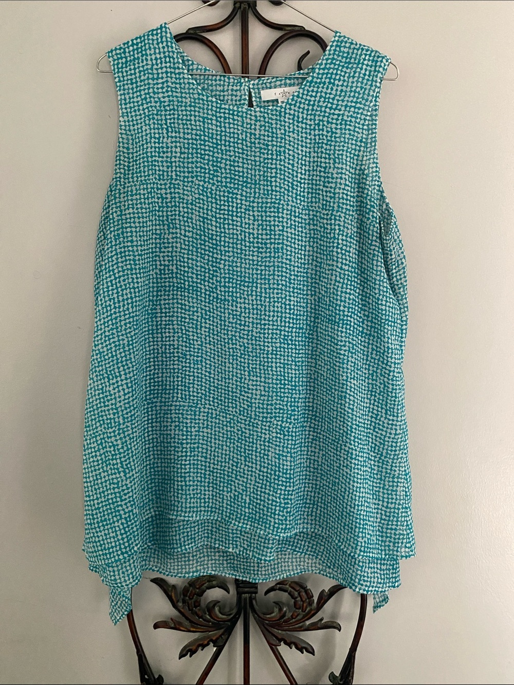 Sleeveless Teal Patterned Shell Top